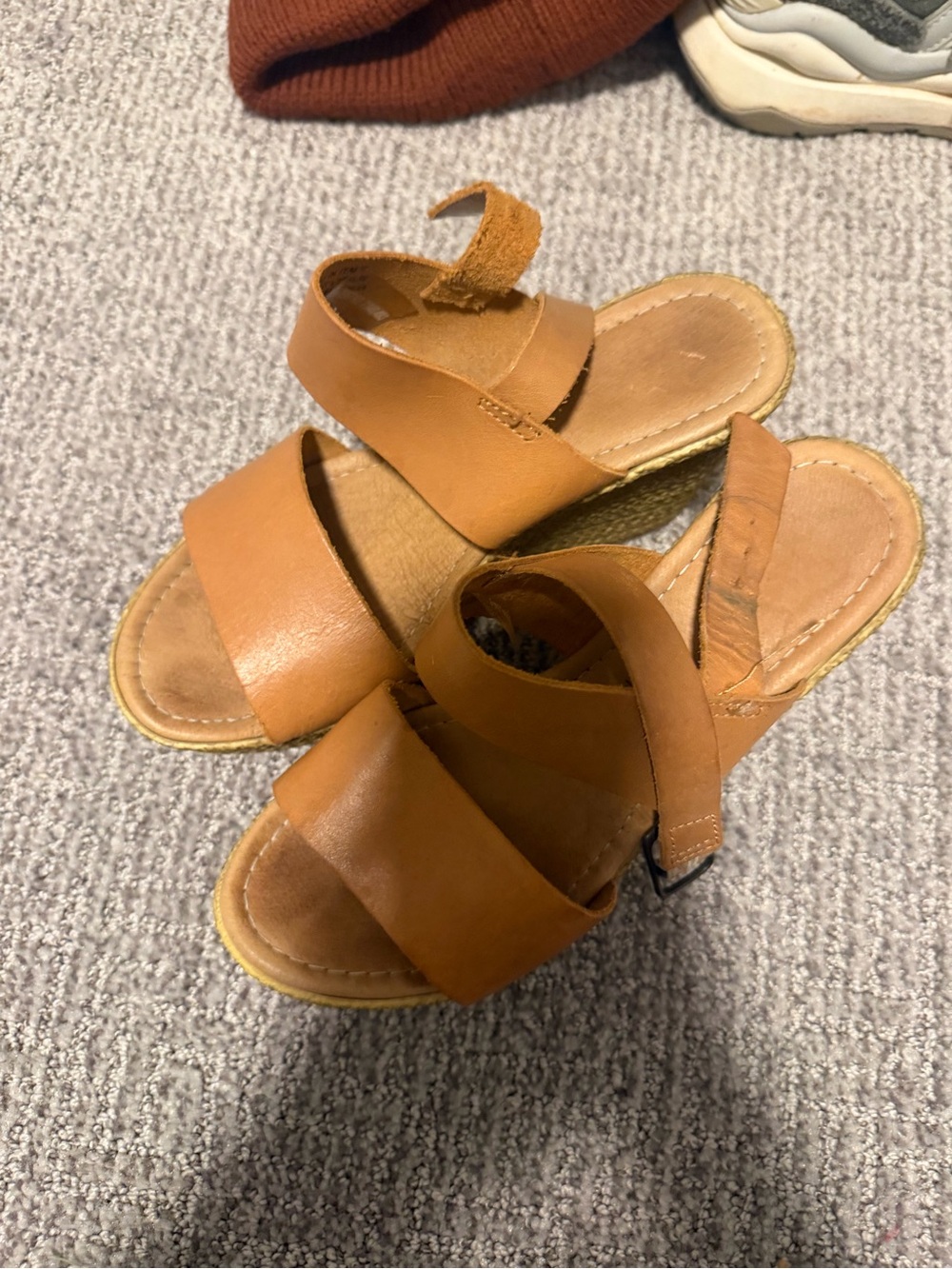 Tan leather wedge sandals with adjustable straps Size 6 #wedges #summer